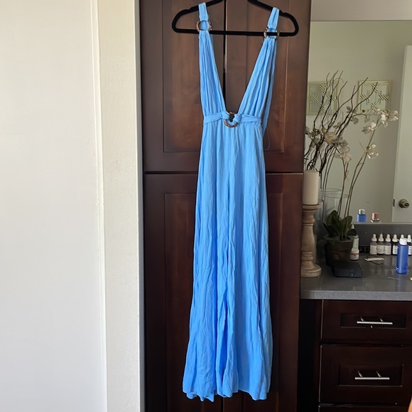 NWT Gorgeous Deep V Wide Leg Jumpsuit - Picture 2 of 15